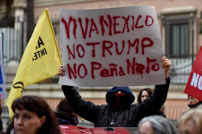 Romada Trump karşıtı gösteri