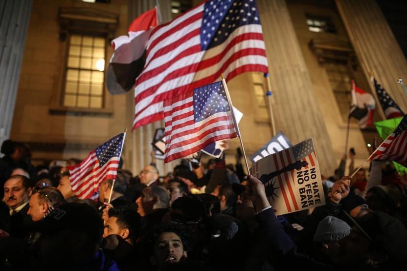 Trumpın yasağına rağmen mahkeme kararıyla ABDye döndü