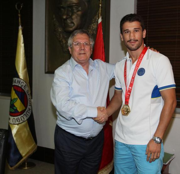 Acun Ilıcalı Survivordaki Adem Kılıççı için kararını verdi