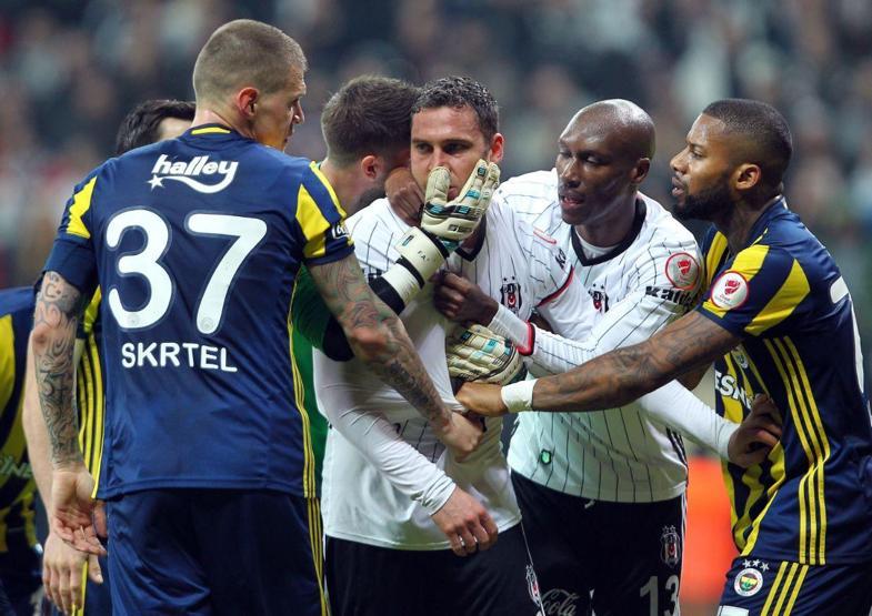 Robin van Persieden olay yaratan hareket