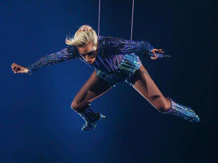 Super Bowlda Lady Gaga Showu