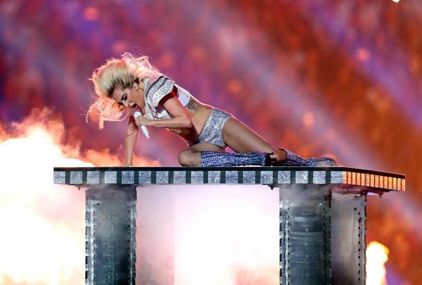 Super Bowlda Lady Gaga Showu