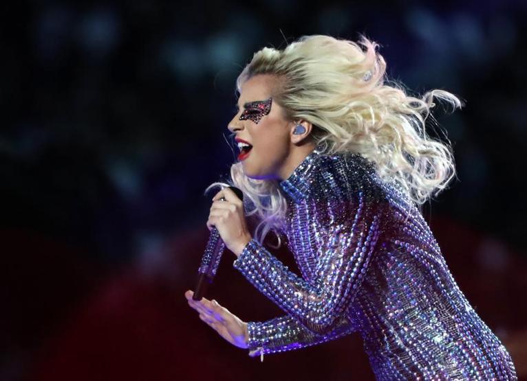 Super Bowlda Lady Gaga Showu