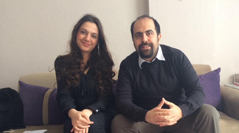 Fenomen Öğretmen radyodan ders veriyor