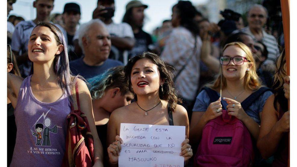 Arjantinde üstsüz protestosu