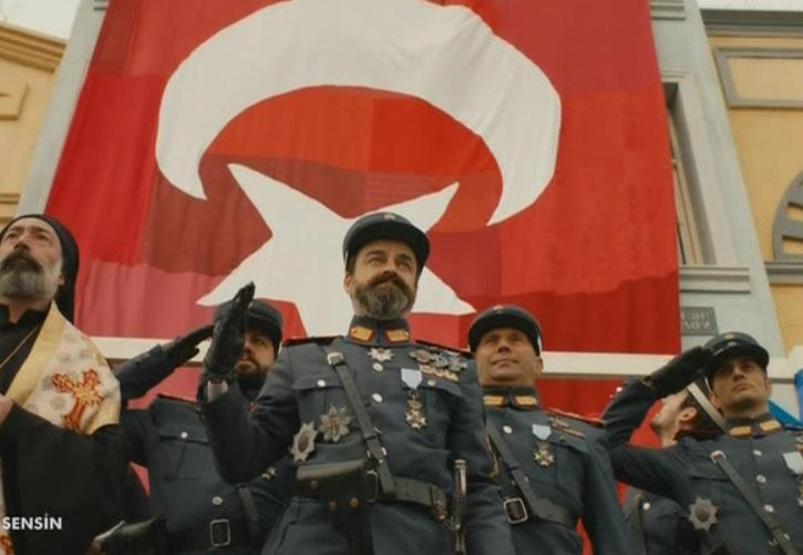 Vatanım Sensinde bayrak sahnesi sosyal medyayı salladı