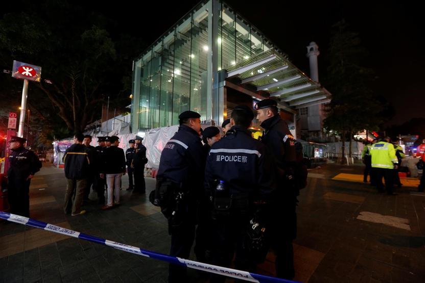 Metroda yangın çıktı: 17 yaralı