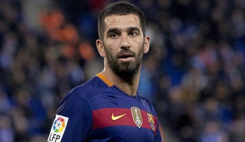 Son dakika.. Arda Turan antrenmanda sakatlandı