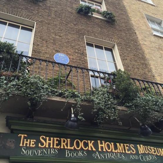 İşte Sherlock Holmesun evi: 221B