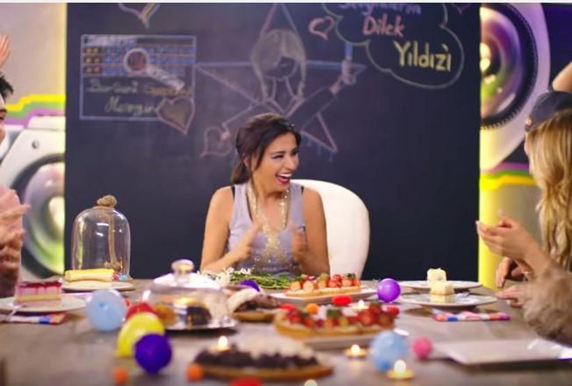 Yıldız Tilbe 14 Şubat Sevgililer Günü klibini Youtubeda yayınladı
