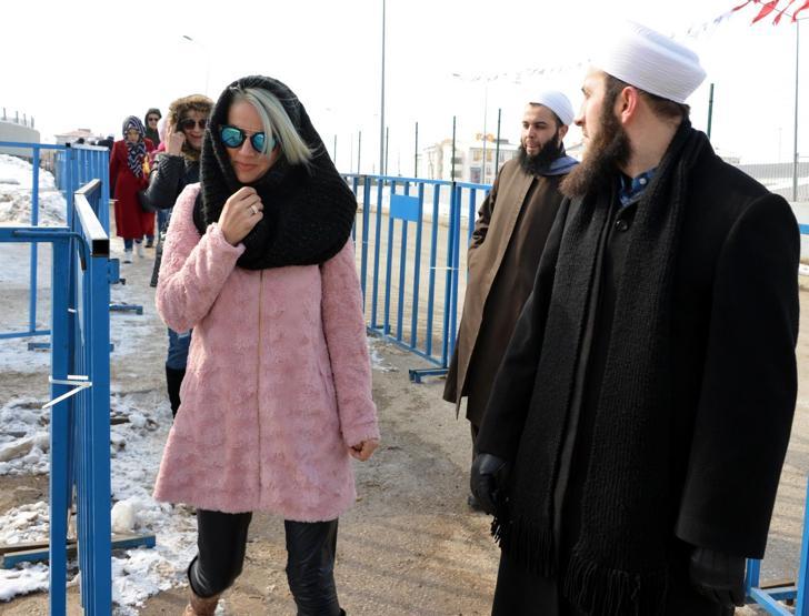 İsmailağa Cemaati kış festivalinde ortaya çıktı