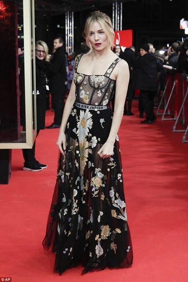 Sienna Millerdan transparan tercih