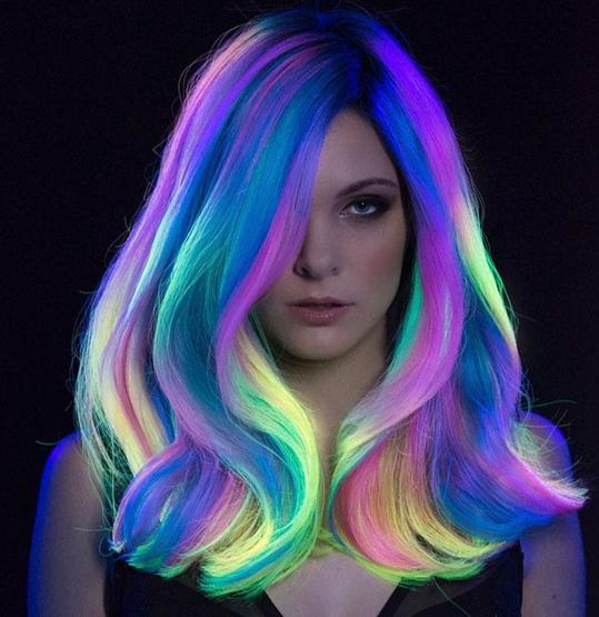 Saçlarda yeni moda: Glowing