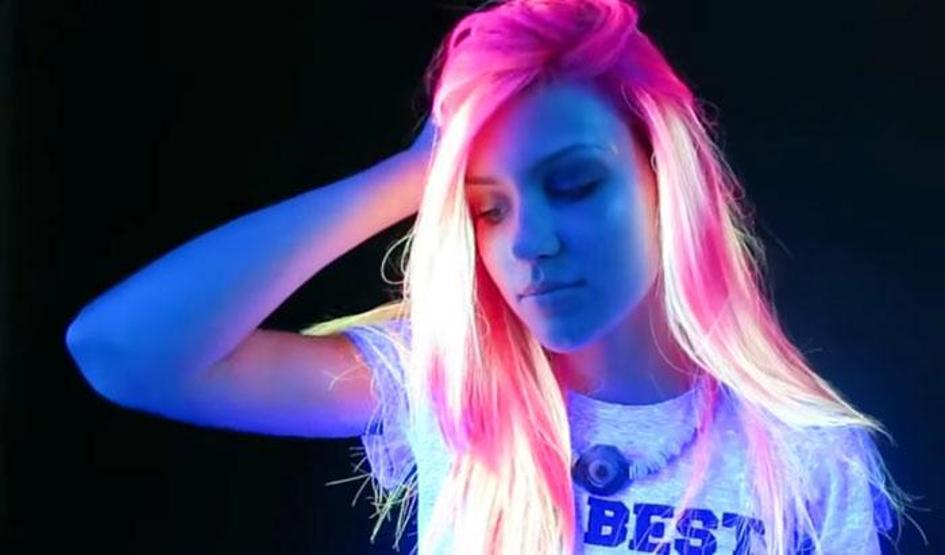 Saçlarda yeni moda: Glowing