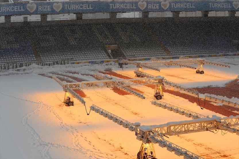 Galatasaraya Rizede kar şoku