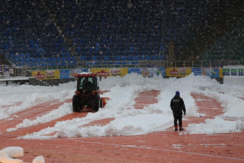 Galatasaraya Rizede kar şoku