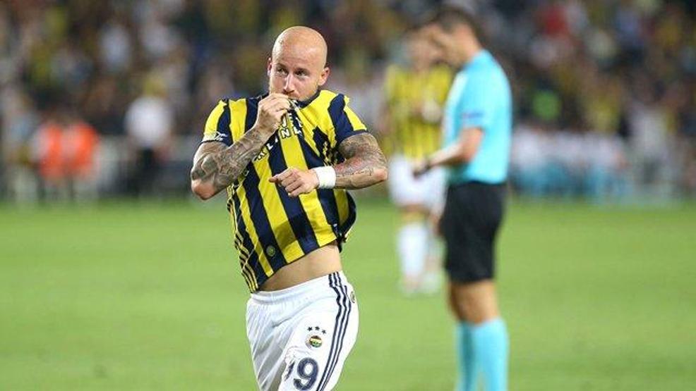Dick Advocaattan sürpriz kararlar