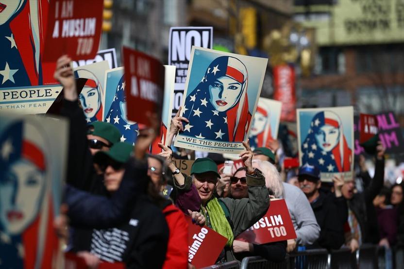Trumpa tepki bitmiyor: Bugün ben de Müslümanım