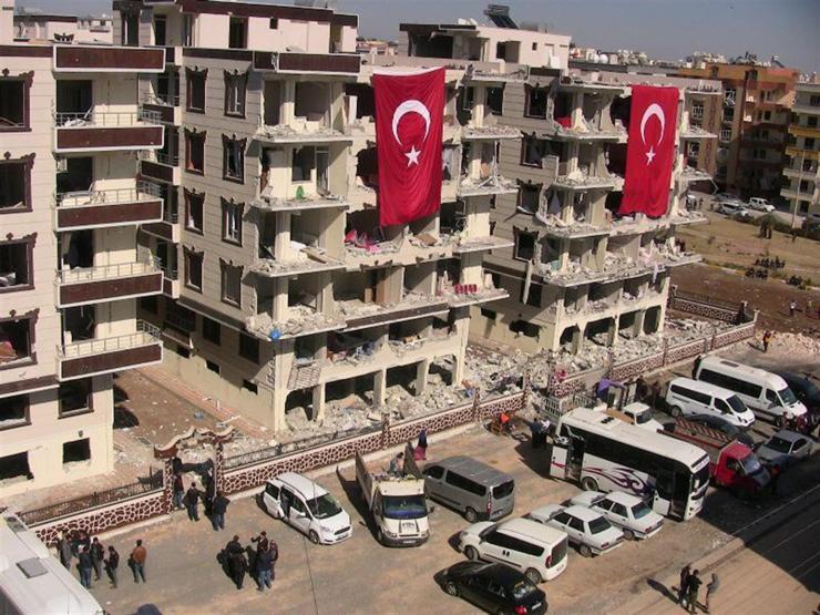 Viranşehirde yaralar sarılıyor