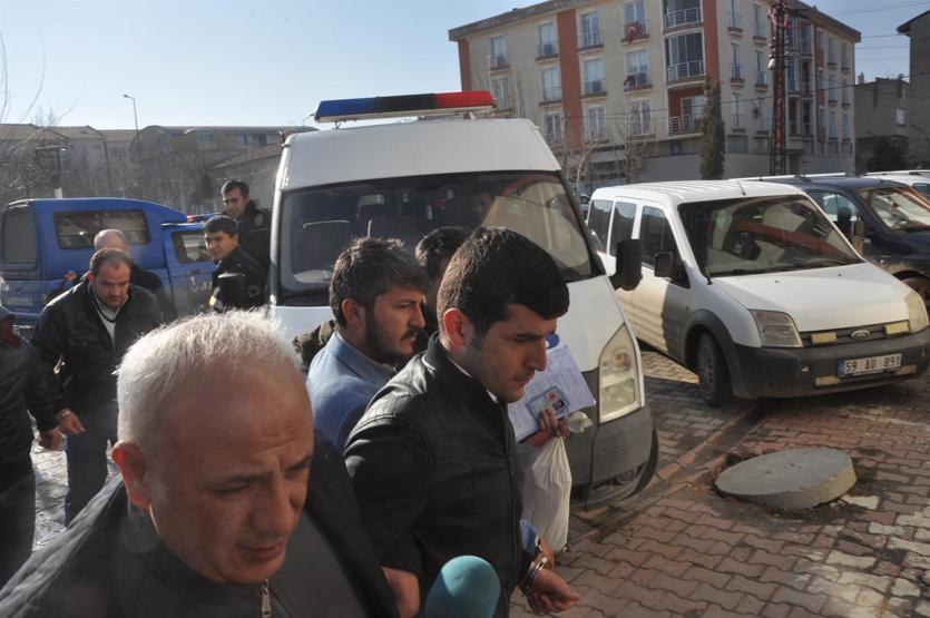 Domuz bağıyla bağlayıp PKKyla tehdit etmişler