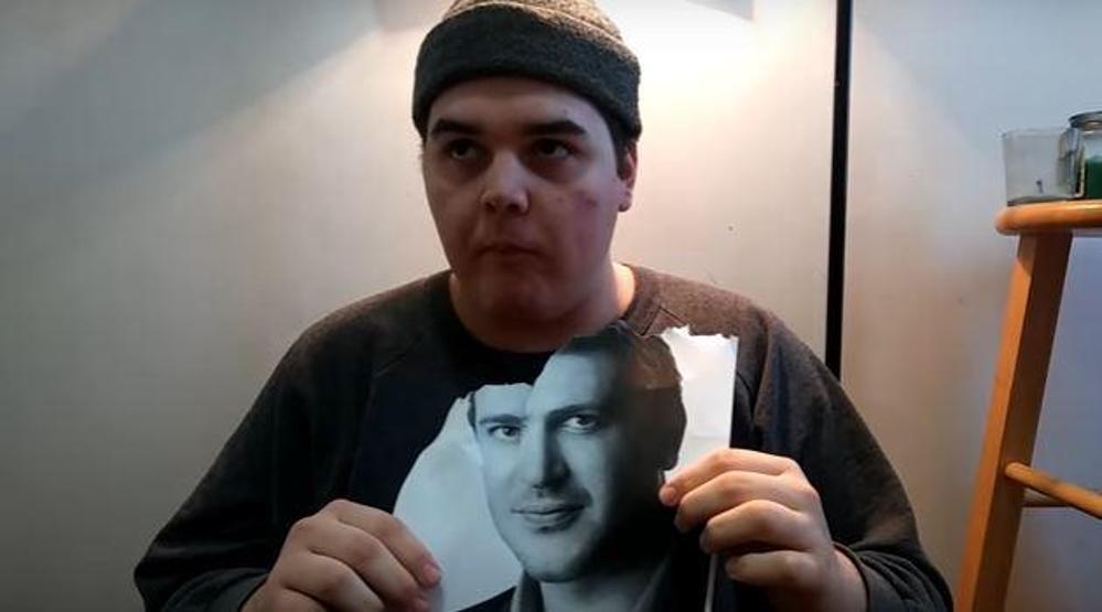 Her gün Jason Segelin fotoğrafını yiyor