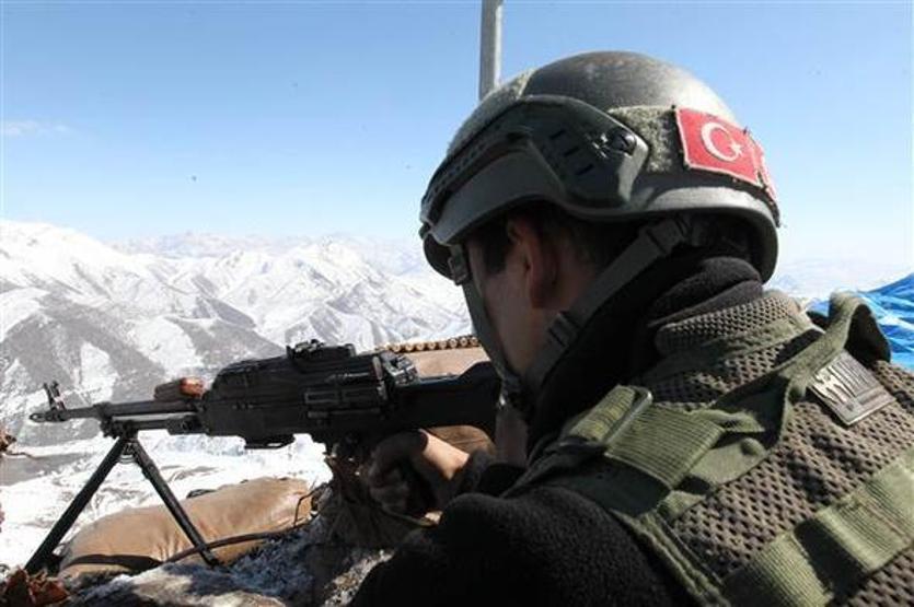 Asker Kaletepeye üs kurdu