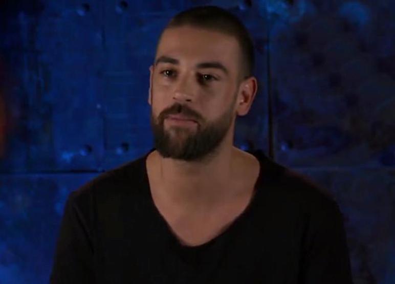 Survivor Yiğitten eşi ile ilgili yorumlara sert yanıt