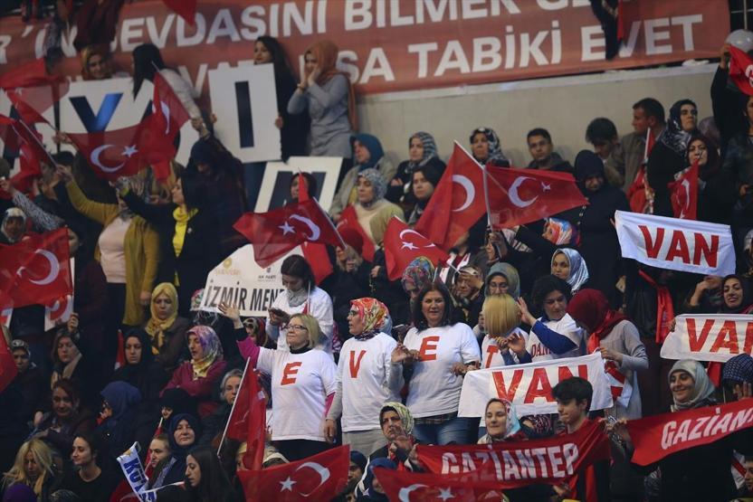 AK Parti Evet kampanyasından kareler