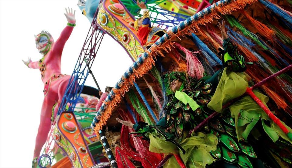 Brezilyada karnaval rüzgarı başladı