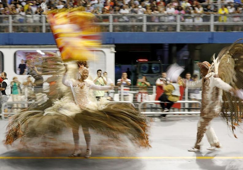 Brezilyada karnaval rüzgarı başladı