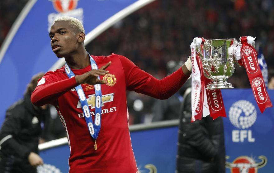 Manchester United kupasını aldı
