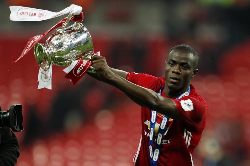 Manchester United kupasını aldı