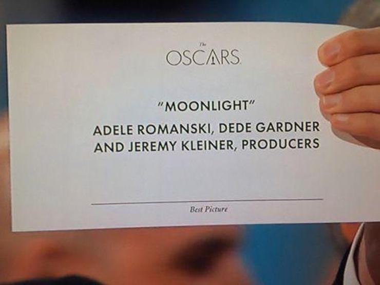 2017 Oscar Ödülleri: Burcu Esmersoy Oscar akademisini istifaya davet etti