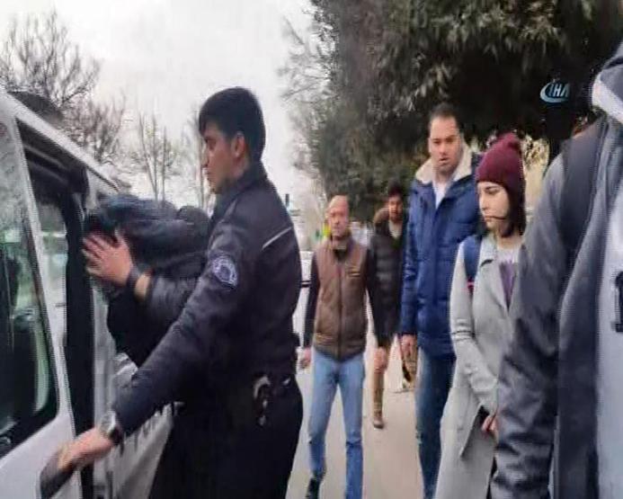 Hırsızı yakalayıp meydan dayağı attılar