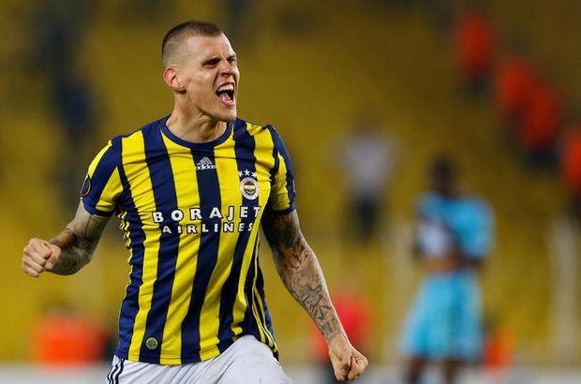 Fenerbahçede savunma hattı değişiyor