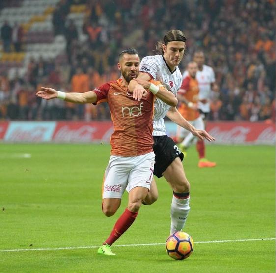 Galatasaraylıları çıldırtan pozisyon