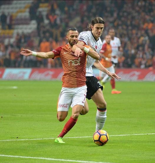 Galatasaraylıları çıldırtan pozisyon