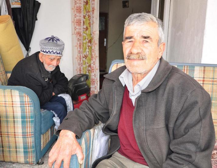 Cumhuriyet ile yaşıt Ali Dedenin yaşlılık maaşı kesildi