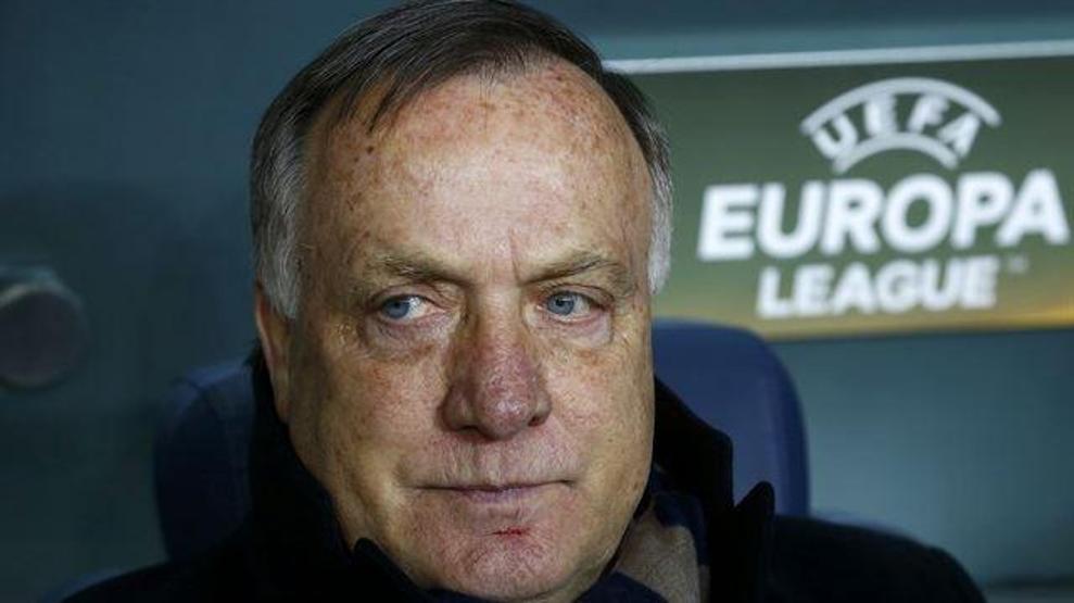 Fenerbahçede Advocaat hakkında istifa iddiası