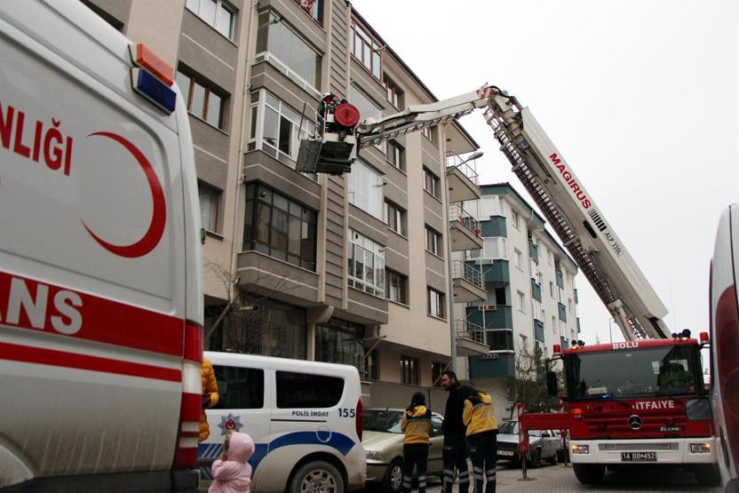 Sevgilisinin şiddetine uğrayan kadını itfaiye kurtardı