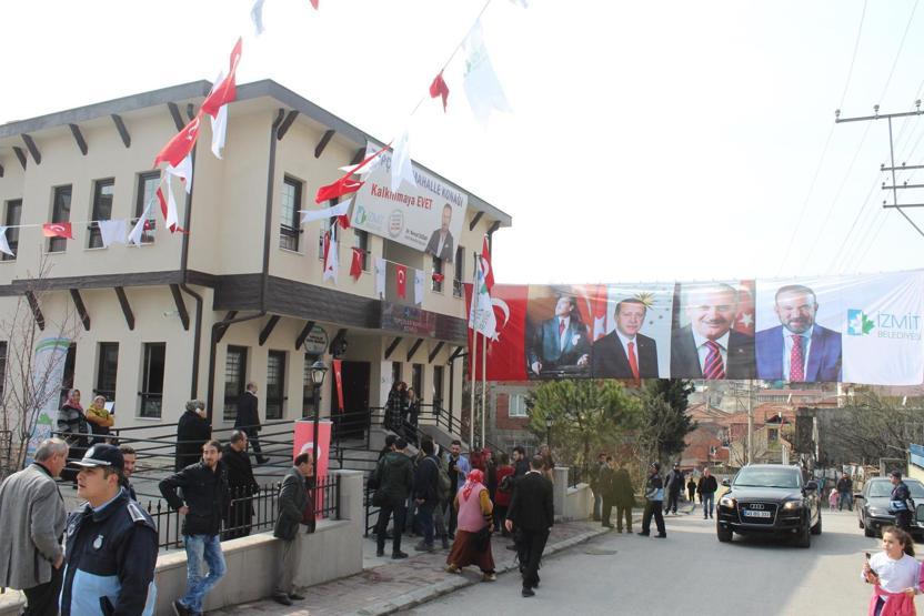 İzmitin en büyük mahalle konağı açıldı