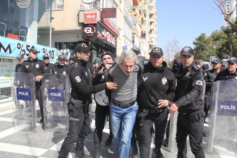Şanlıurfada kadınlara polis müdahalesi: 21 gözaltı