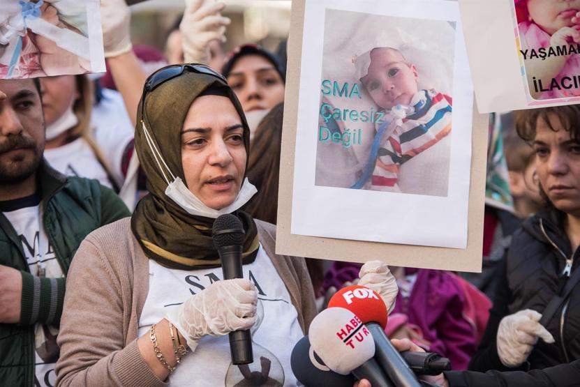 SMA ilacı için eylem yaptılar