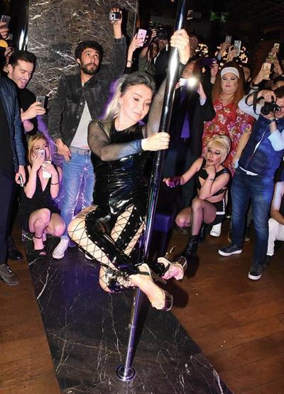 Yonca Evcimik’in direk dansı olay yarattı