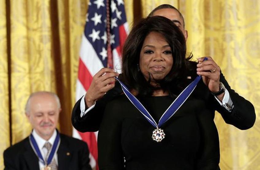 ABDli televizyon yıldızı Oprah Winfrey 2020 seçimlerinde başkan adayı olabilir
