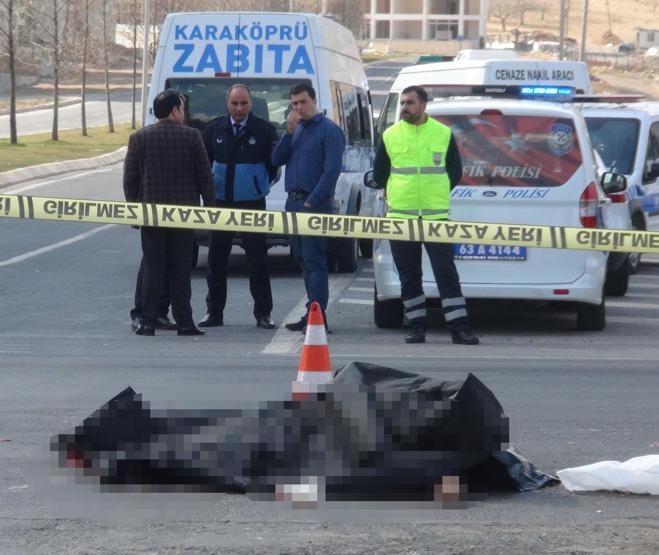 Yolun karşısına geçmeye çalışırken feci şekilde can verdi