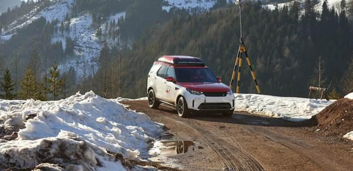 Dronelu otomobil: Land Rover Discovery