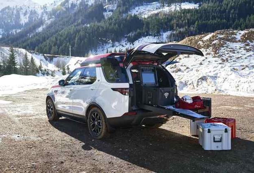 Dronelu otomobil: Land Rover Discovery