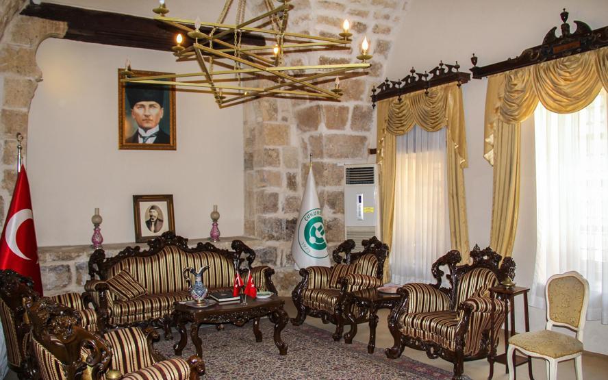 Dünyanın en eski evlerinden Adanadaki Ramazanoğlu Konağı