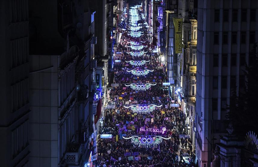 Kadınlar, Kadınlar Gününde İstiklalde buluştu
